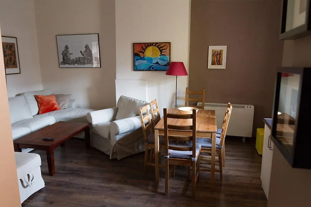 Lounge Apartments location